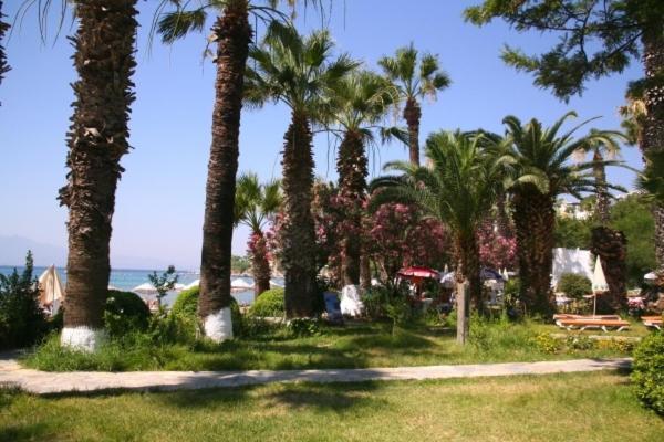 Meteor Beach Hotel Turgutreis Bagian luar foto